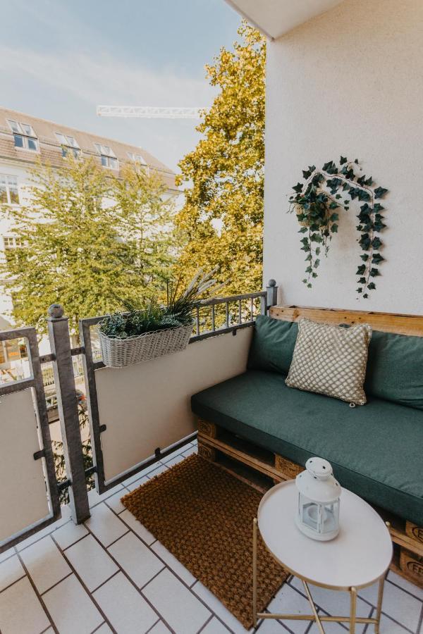 Traber Apartments Im Herzen Leipzigs Balkon Parkplatz Экстерьер фото
